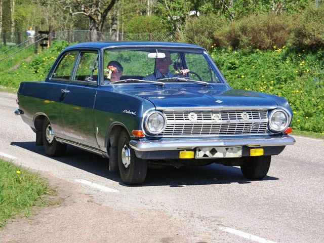 1965_Opel_Rekord-2.jpg